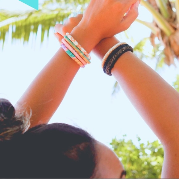 Honey Rose Sashka Glass beaded Bracelet - Picture 6 of 14